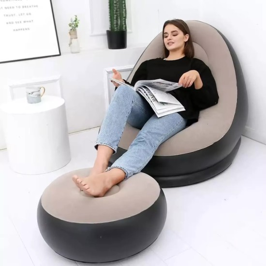 Fotoliu gonflabil bej tip sezlong cu suport picioare, pompa inclusa, pentru interior si exterior Fotoliu gonflabil bej tip sezlong cu suport picioare, pompa inclusa, pentru interior si exterior