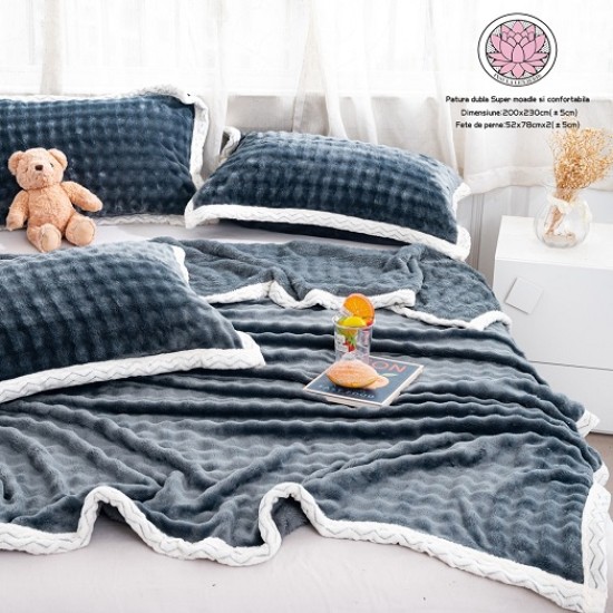                                           Set 3 Piese Pătură Dublă 200x230 cm Cocolino cu Bordură Contrastantă + 2 Fețe de Pernă 52x78 cm