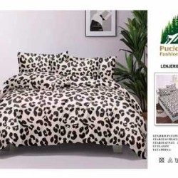                                                         Lenjerie de Pat 4 Piese pentru 2 Persoane, Cearceaf cu Elastic, Imprimeu Elegant Modern